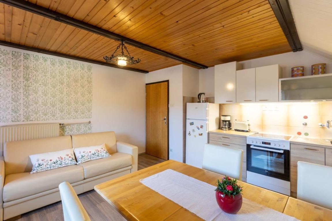 Apartment And Room Mateja Kovacic Bohinj Exterior foto